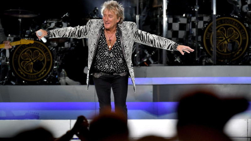 Rod Stewart & Cyndi Lauper In Concert - New York City