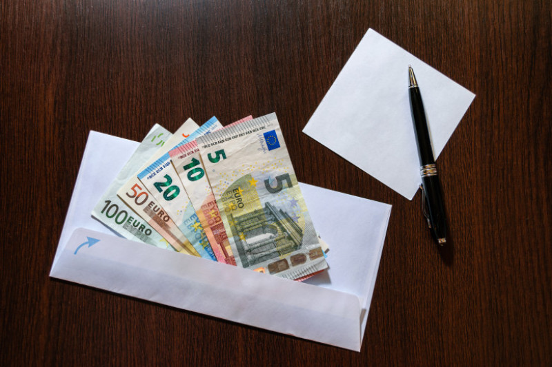 mita euro plic shutterstock_514927681