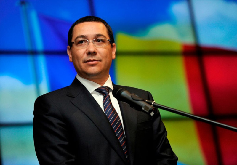 victor ponta microfon facebook