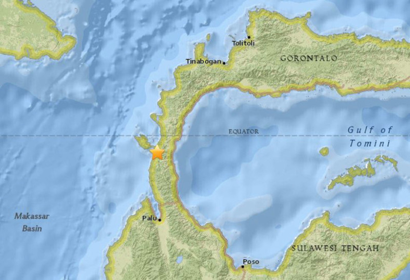 7.7 magnitude earthquake strucks off Indonesia