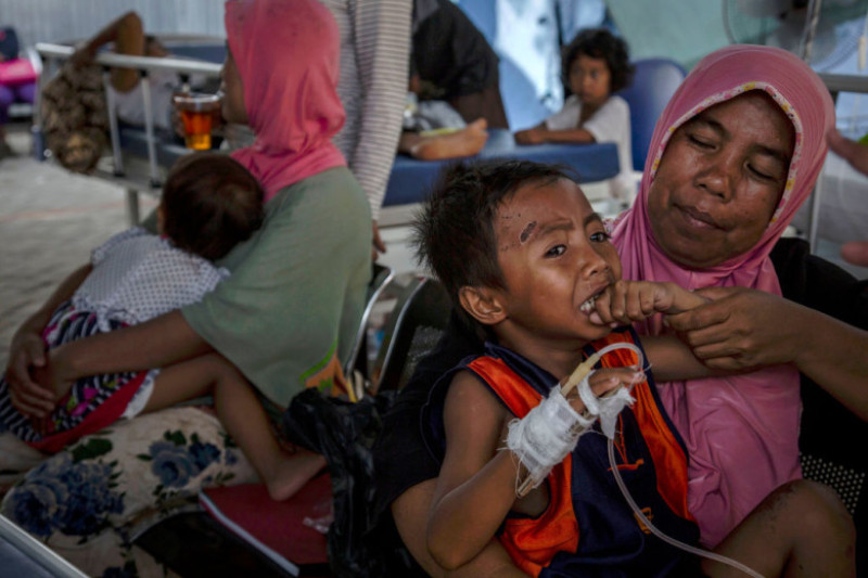 Powerful Earthquake Strikes Indonesia's Lombok Island
