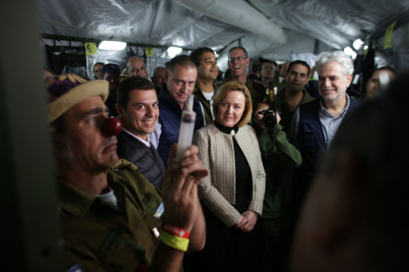 sesim ajutor israel militar clovn