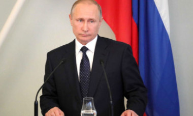 Între scepticism și hohote de râs. Val de glume pe Internet după ce Putin a anunțat vaccinul anti-COVID