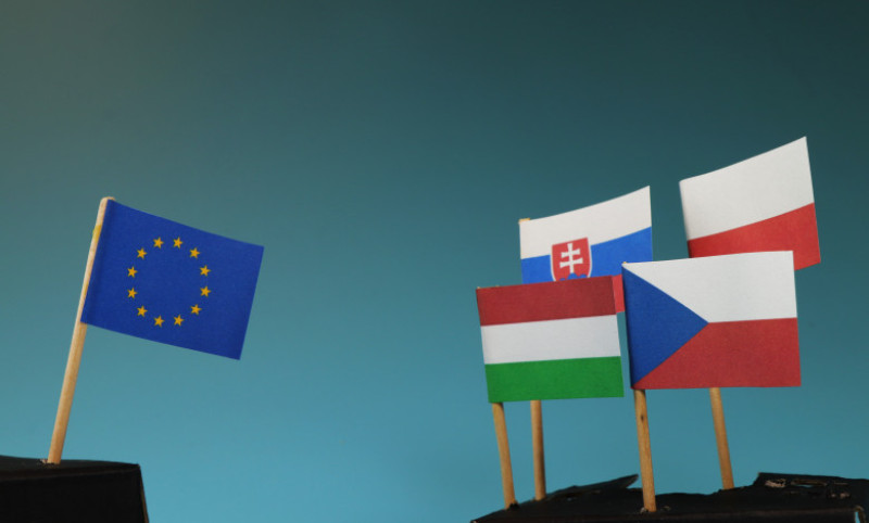 steag drapel grupul visegrad uniunea europeana shutterstock_1185099880