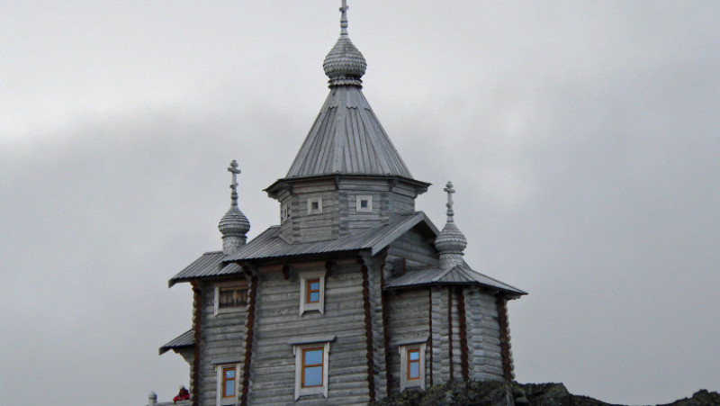 King_George_biserica antarctica_Bellingshausen_Station