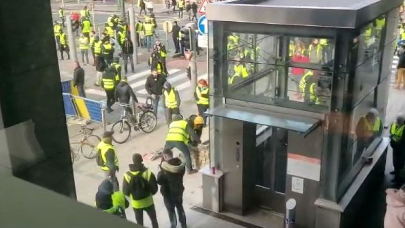 protest-veste-galbene-bruxelles_alin bejenariu