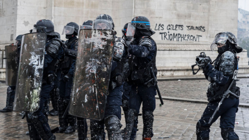 France's 'Yellow Vest' Protesters Return to Champs-Elysees