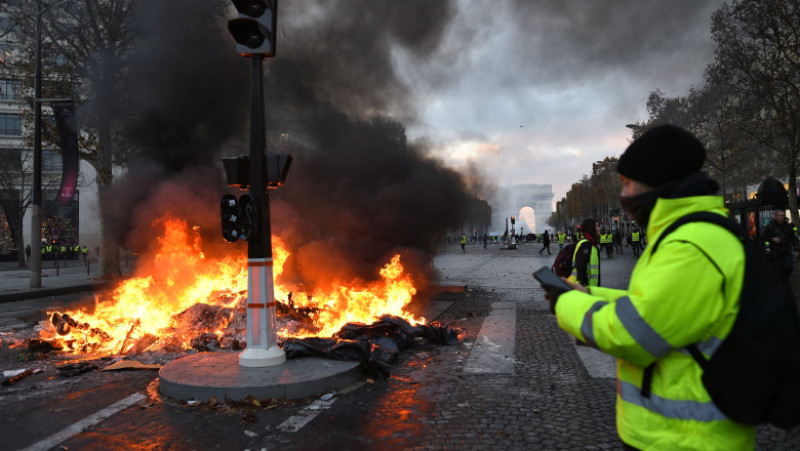 proteste vestele galbene paris violente franta