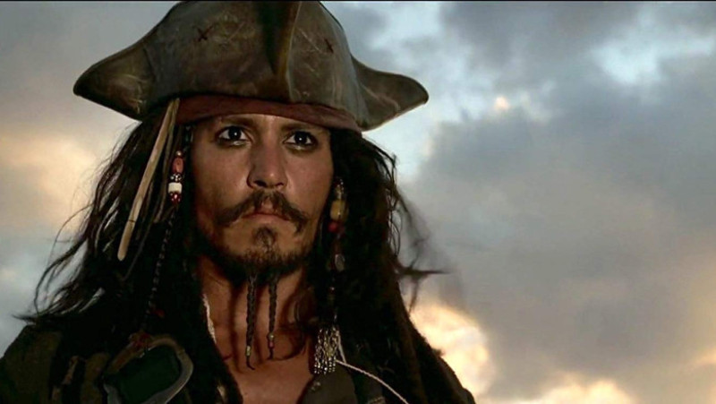 johnny-depp-piratii-din-caraibe
