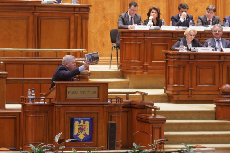 Florin Roman Pnl Doamna Dăncilă Pentru Dumneavoastră Dumnezeu Inseamnă Liviu Dragnea