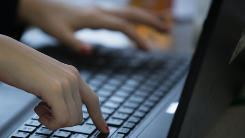 tastatura laptop maini getty