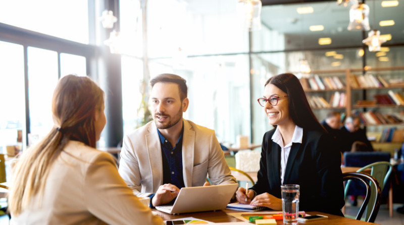 interviu angajare job shutterstock_567812128