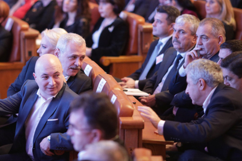 Viorica Dăncilă, Liviu Dragnea, Codrin Ștefănescu, Dan Nica, Mircea Drăghici și Florin Iordache. Foto: InquamPhotos/Octav Ganea