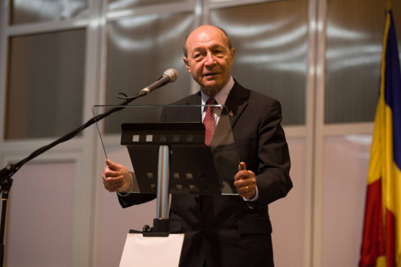 traian basescu fb