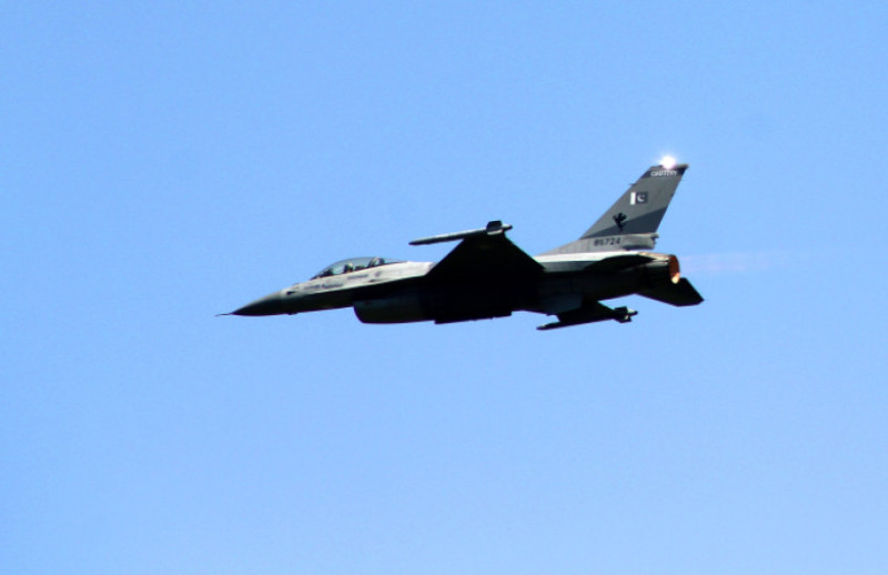 avion f-16 pakistan