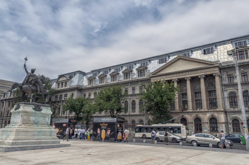 universitatea-din-bucuresti-shutterstock_143899528