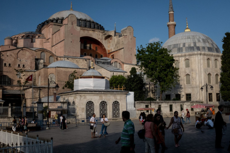 Lira Weakens As Turkey's Rift With U.S Continues