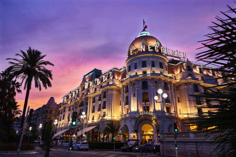 hotel negresco - fb