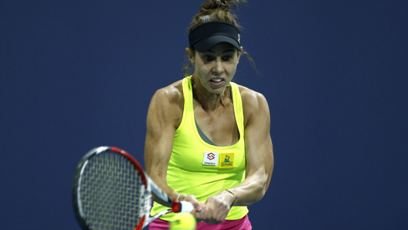 mihaela buzarnesu