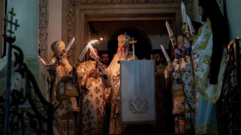 inviere-patriarh-daniel-slujba-paste-patriarhie-basilica.ro