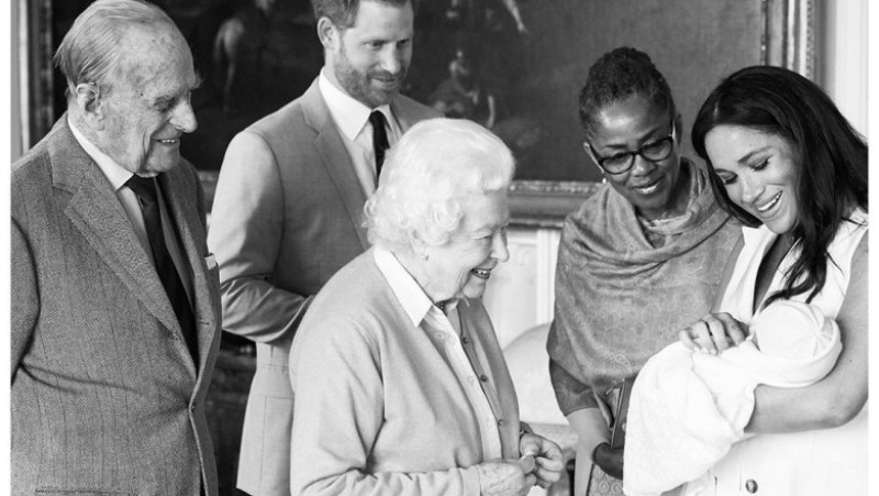 printul-phillip-harry-regina-elisabeta-meghan-markle-Archie-Harrison-Mountbatten-Windsor-instagram