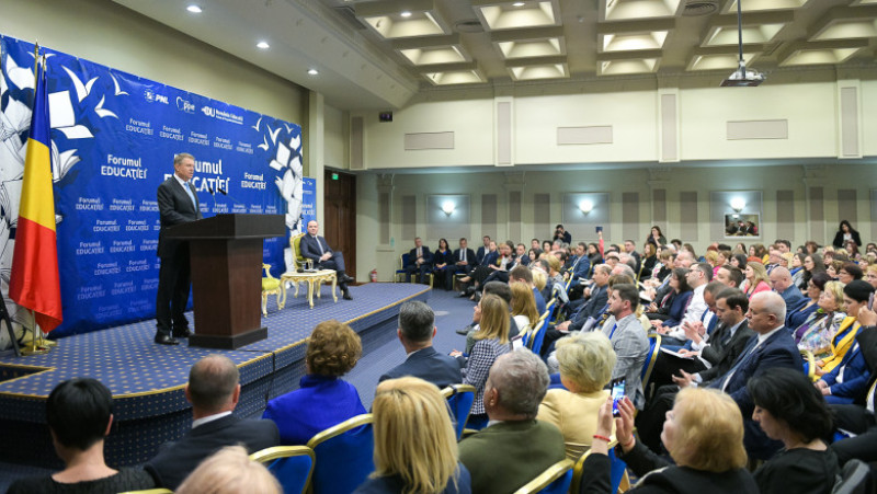 iohannis-_forumul_educatiei_presidency