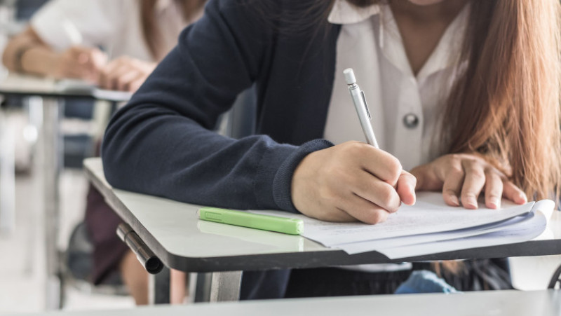 examen shutterstock_536624842