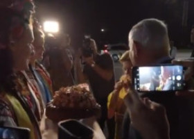 VIDEO. Gestul total nediplomatic făcut de soția premierului israelian în Ucraina, chiar pe aeroport