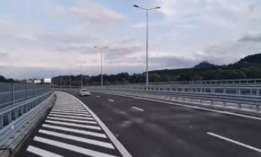 Un tronson de autostradă ar putea fi deschis până la sfârșitul anului, anunță ministrul transporturilor