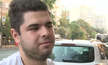VIDEO - „Părinții mi-au zis că îmi cumpără un Mustang dacă îl iau”. A câta oară dă Bacul acest tânăr