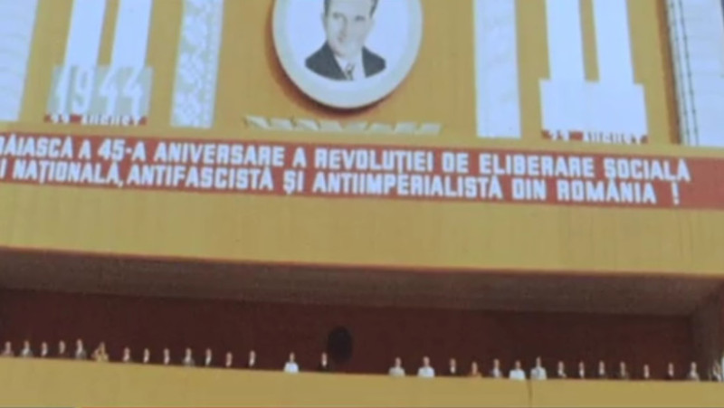 ceausescu ultima defilare 23 august