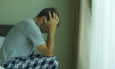 Un bărbat din Suceava a sunat la 112 să se plângă că îl bate soția. Situația era, de fapt, mult mai gravă