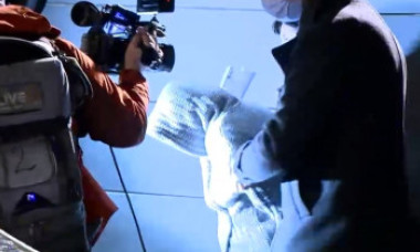 Femeia care a accidentat mortal două fete a declarat la poliție că a avut o criză de strănut. Imagini cu șoferița reținută - VIDEO