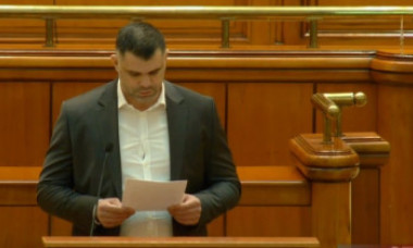 Daniel Ghiță, greu încercat de noul său rol de parlamentar. Un discurs citit în Parlament face deliciul internetului - VIDEO