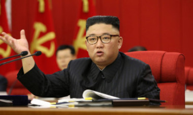 Cât a ajuns să coste un kg de banane în Coreea de Nord. Kim Jong-un a recunoscut că țara este în criză
