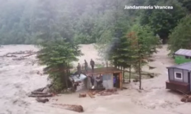 Salvamont bate obrazul Jandarmeriei Vrancea: Jenantă atitudine, domnilor! Puteați să ne aduceți mulțumiri, v-am salvat și drona