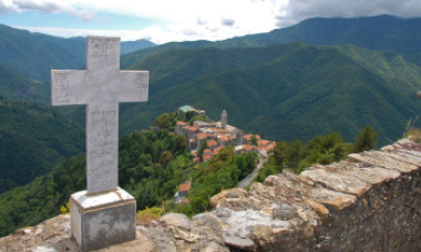 De ce a interzis biserica timp de 66 de ani înmormântarea unei fetițe de doar 13 ani. Povestea Luciei