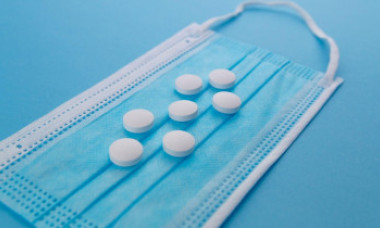 Medicii avertizează cu privire la o combinație de medicamente pe care mii de bolnavi COVID le iau fără consult: Puteți muri de la ele