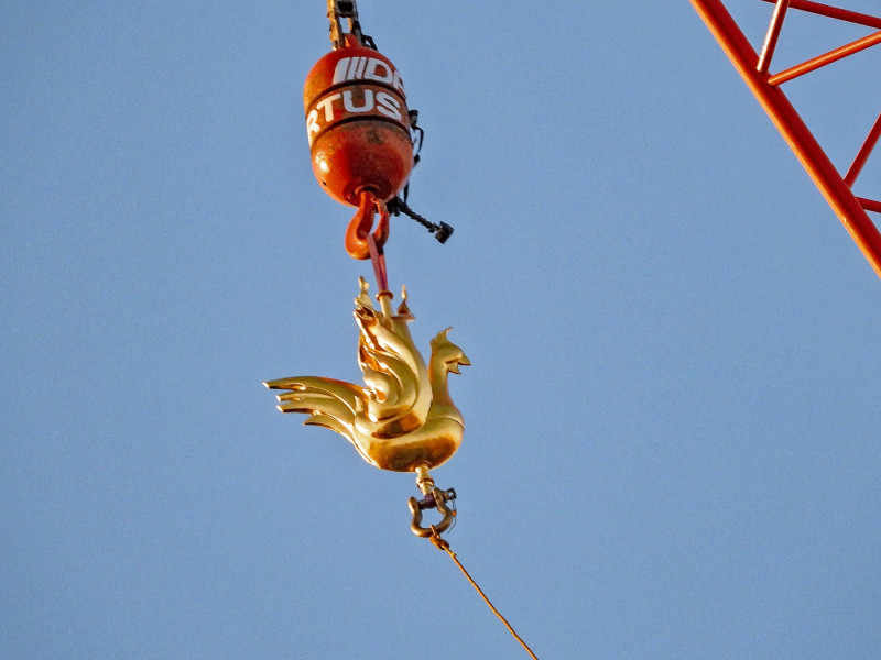 PARIS, Notre-Dame, installation of the new rooster.