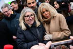Brigitte Macron et Didier Deschamps lors du lancement de l'opération Pièces Jaunes, en faveur des enfants et adolescents hospitalisés, à Lyon