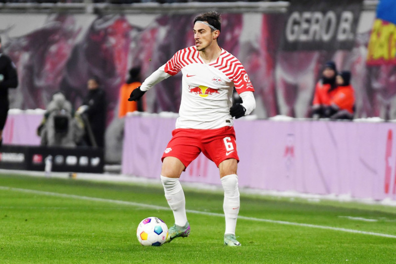 Fußball, 1. Bundesliga Saison 2023/2024, 18. Spoieltag RB Leipzig vs. Bayer 04 Leverkusen (20.01.2024) Eljif Elmas (Offe