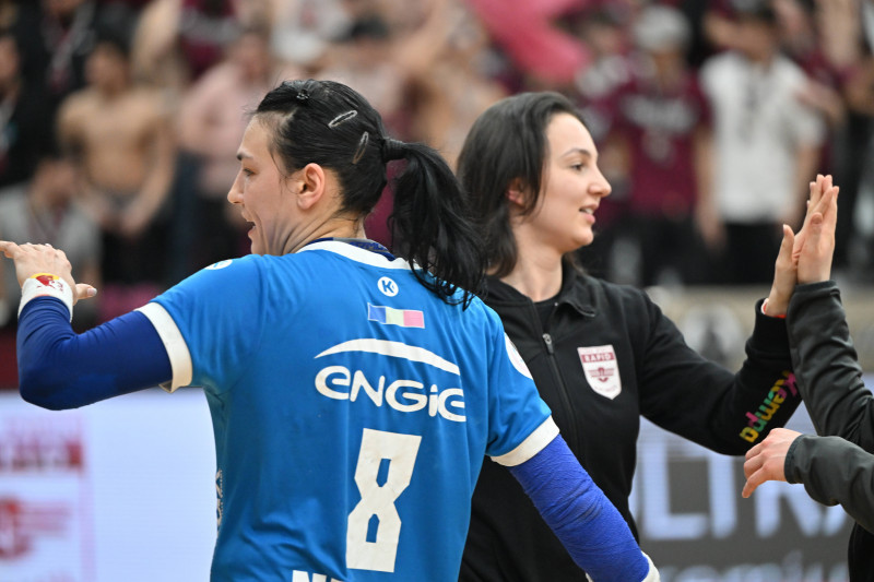 HANDBAL FEMININ:RAPID BUCURESTI-CSM BUCURESTI, LIGA FLORILOR (7.02.2024)