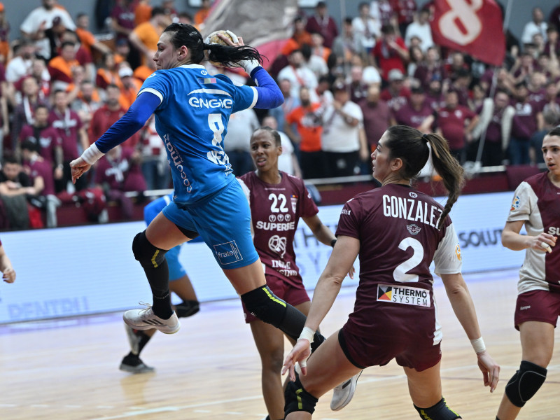 HANDBAL FEMININ:RAPID BUCURESTI-CSM BUCURESTI, LIGA FLORILOR (7.02.2024)