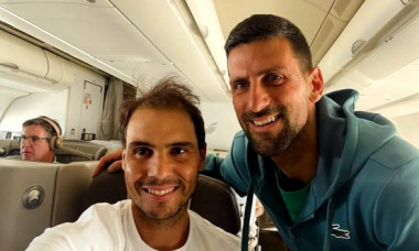 Djokovici și Nadal, fotografie de un milion de like-uri. Au dat nas în nas în avionul spre SUA