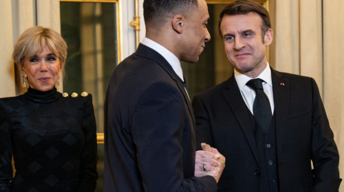 Emmanuel Macron a dezvăluit detalii de la întâlnirea cu Kylian Mbappe: ”Toți îl admirăm!”