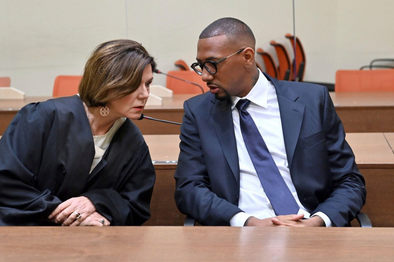 Munich, Deutschland. 02nd Nov, 2022. Jerome BOATENG in the courtroom. Appeal process with attorney. Criminal proceedings against Jerome B. on suspicion of bodily harm (Caribbean?) on November 2nd, 2022 before the Higher Regional Court of Munich II, OLG/dp