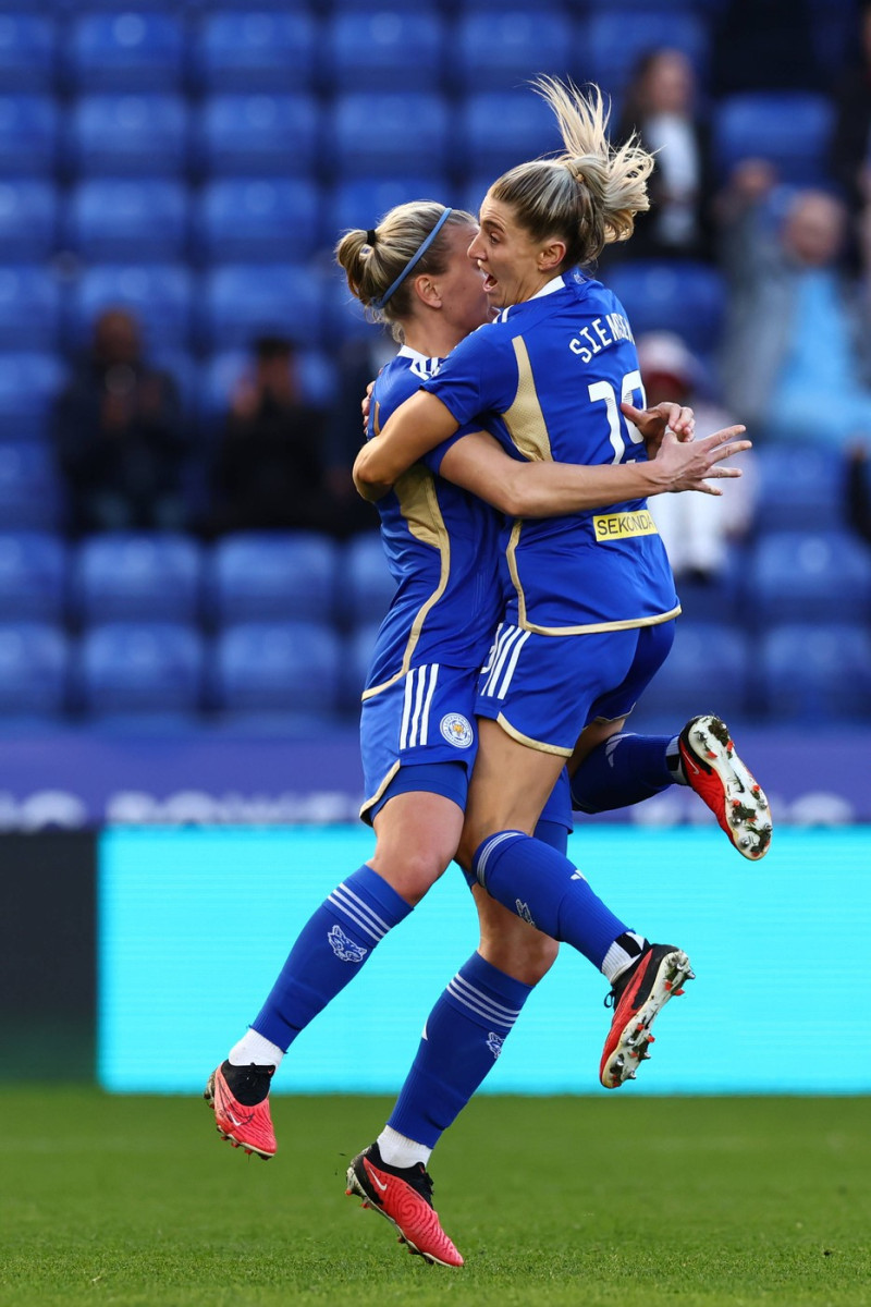 Leicester City Women v Brighton and Hove Albion Women FA Women s Super League 24/03/2024. Leicester City forward Lena Pe