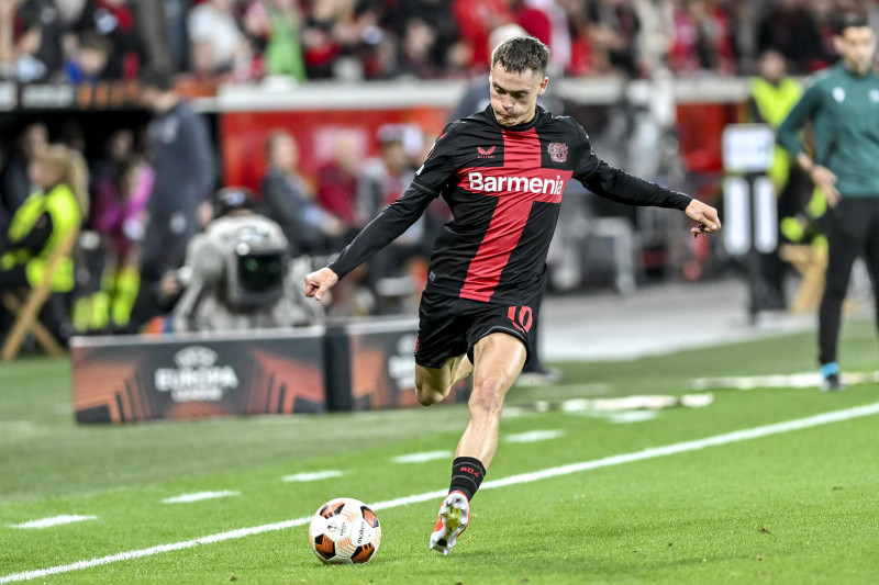 Florian Wirtz ( 10, Bayer Leverkusen) Aktion . Einzelbild . Freisteller . 11.04.2024 Fussball Europa League, Bayer 04 Le