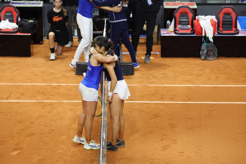 Emma RADUCANU (Equipe de Grande-Bretagne fĂ� minine de tennis) et Diane PARRY (Equipe de France fĂ� minine de tennis) lors