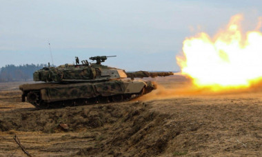 România ia din SUA, la suprapreț, tancuri Abrams ce nu pot fi transportate pe drumurile țării